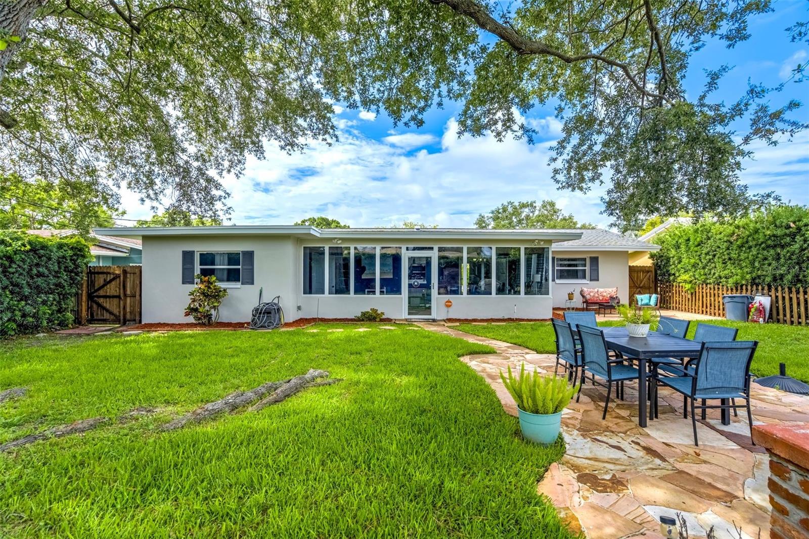 WOODRIDGE - Residential