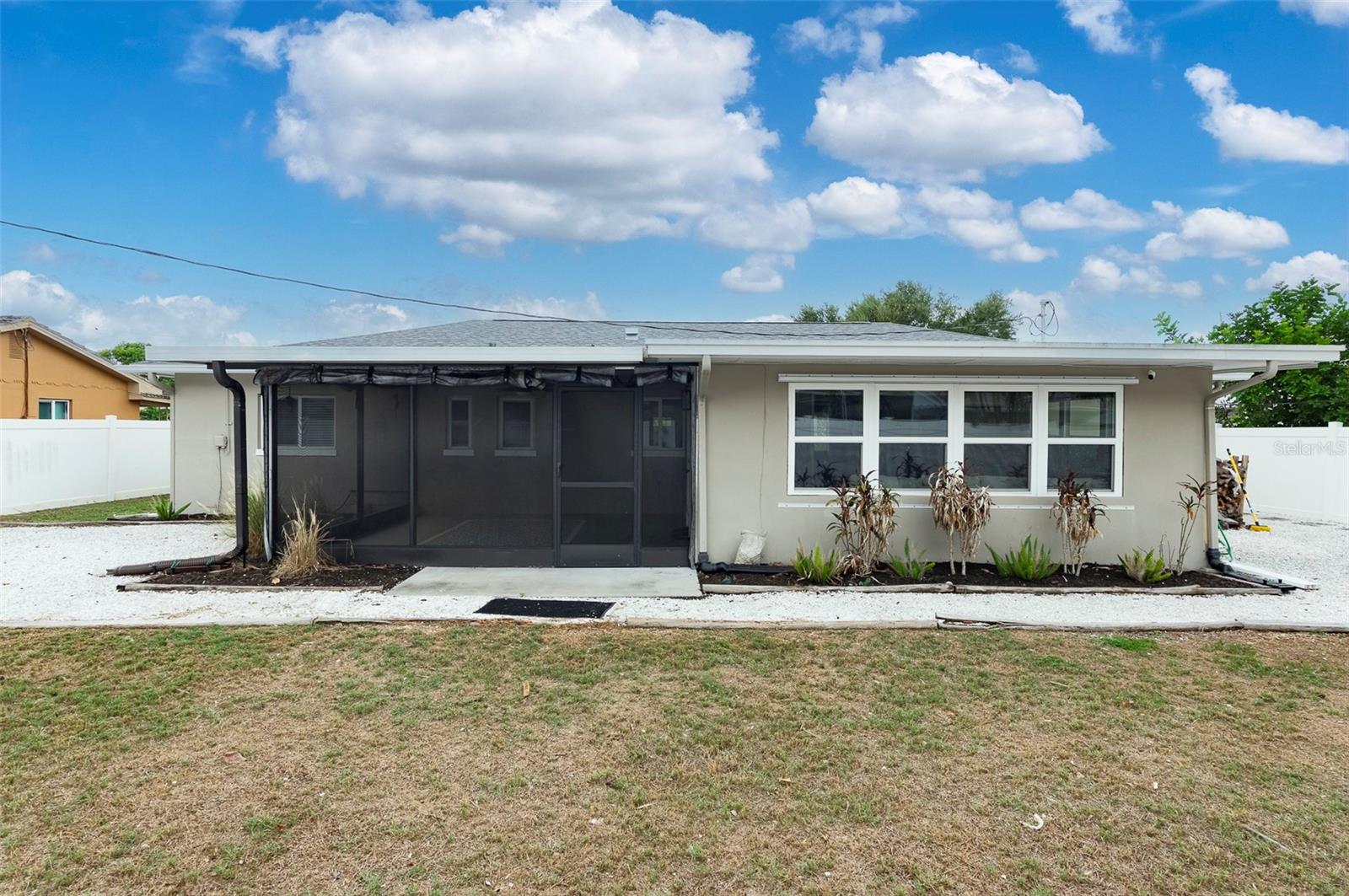 HOLIDAY PARK - Residential