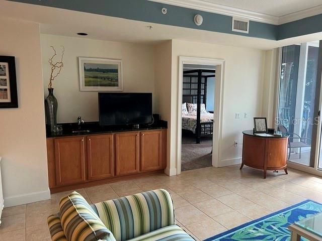 HARBOR VILLAGE MARINA - Residential Lease