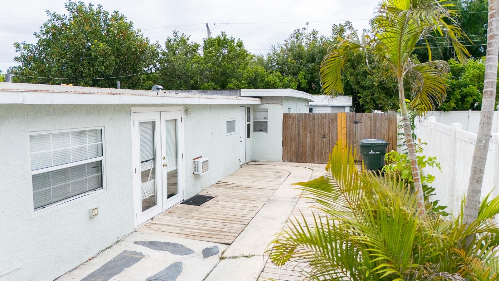 RIDGEWOOD ESTATES ADD 01 RESUB - Residential Income