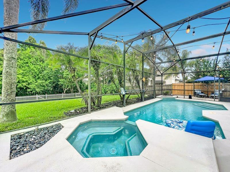 KENSINGTON AT EASTWOOD - Residential