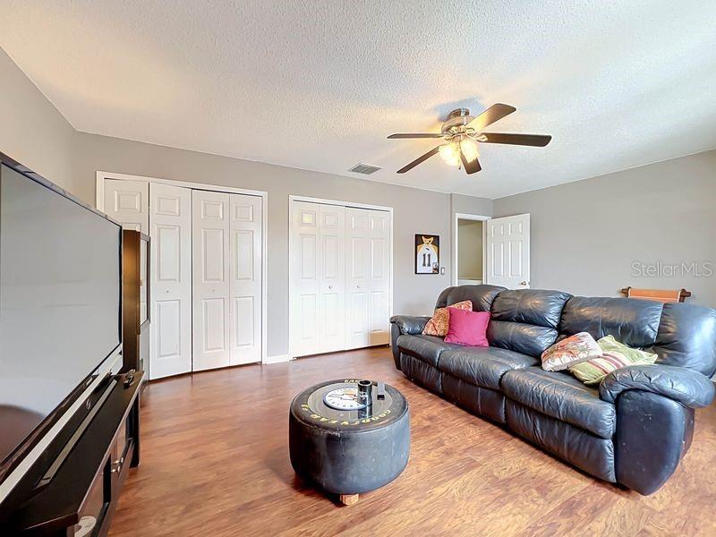 KENSINGTON AT EASTWOOD - Residential