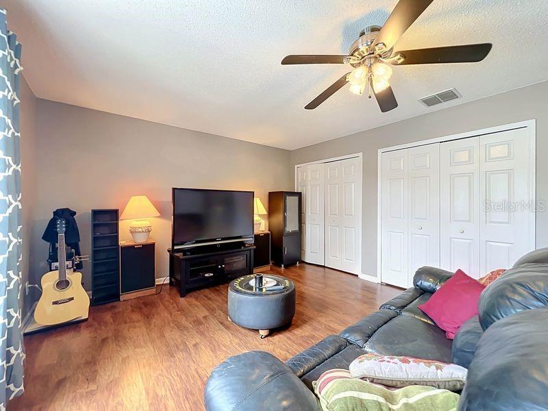 KENSINGTON AT EASTWOOD - Residential