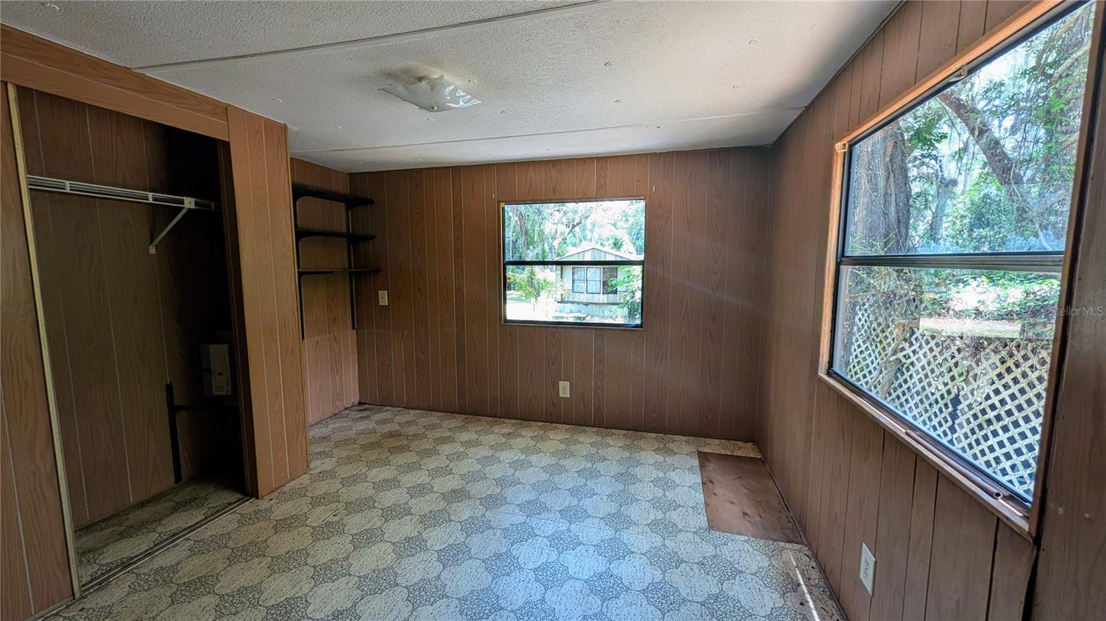 CRYSTAL RIVER OAKS - Residential