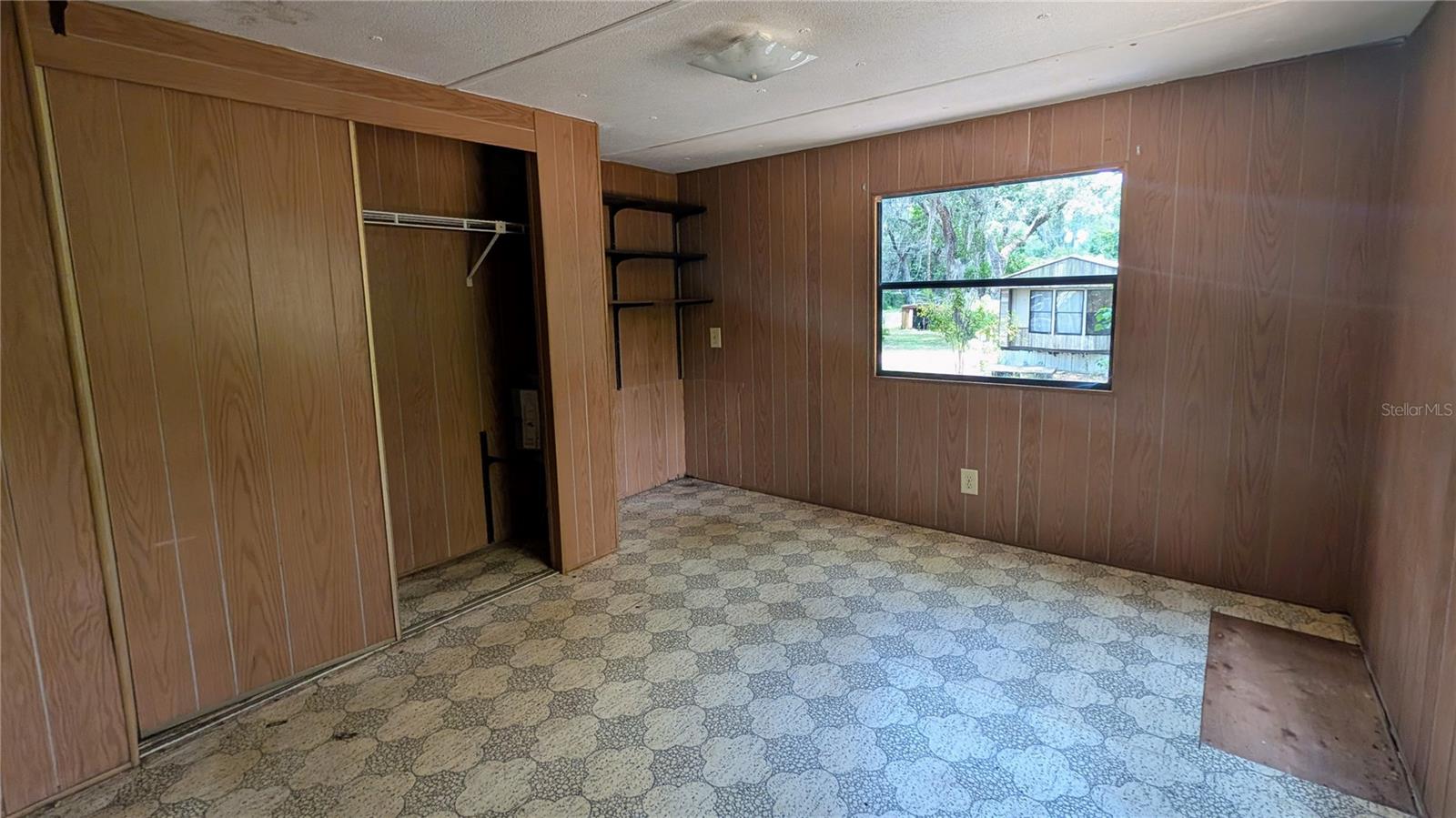 CRYSTAL RIVER OAKS - Residential
