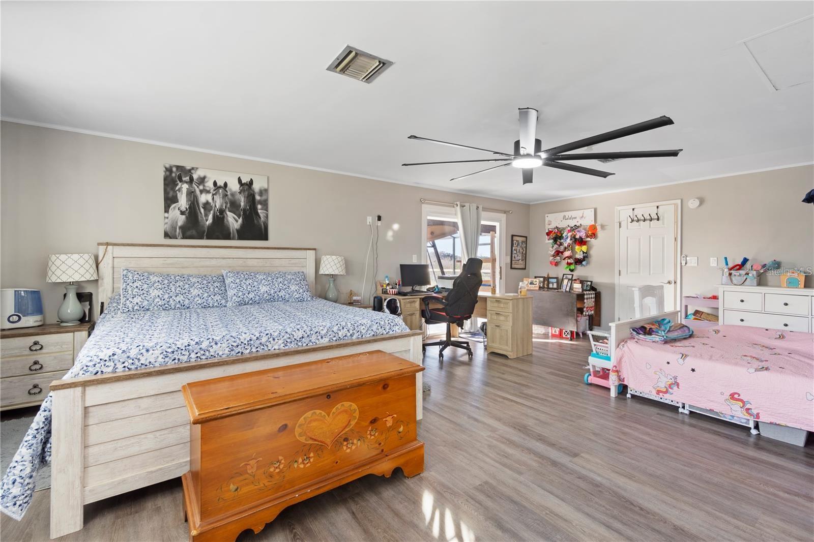 PLEASURE COVE - Residential