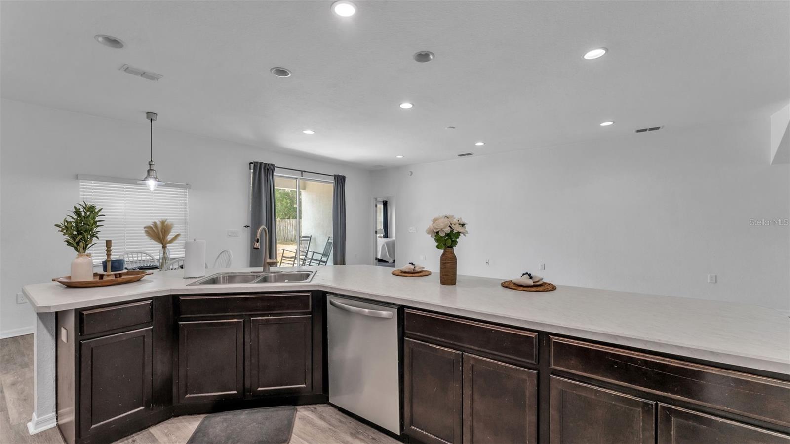 LAKE MCLEOD POINTE PH 02 - Residential