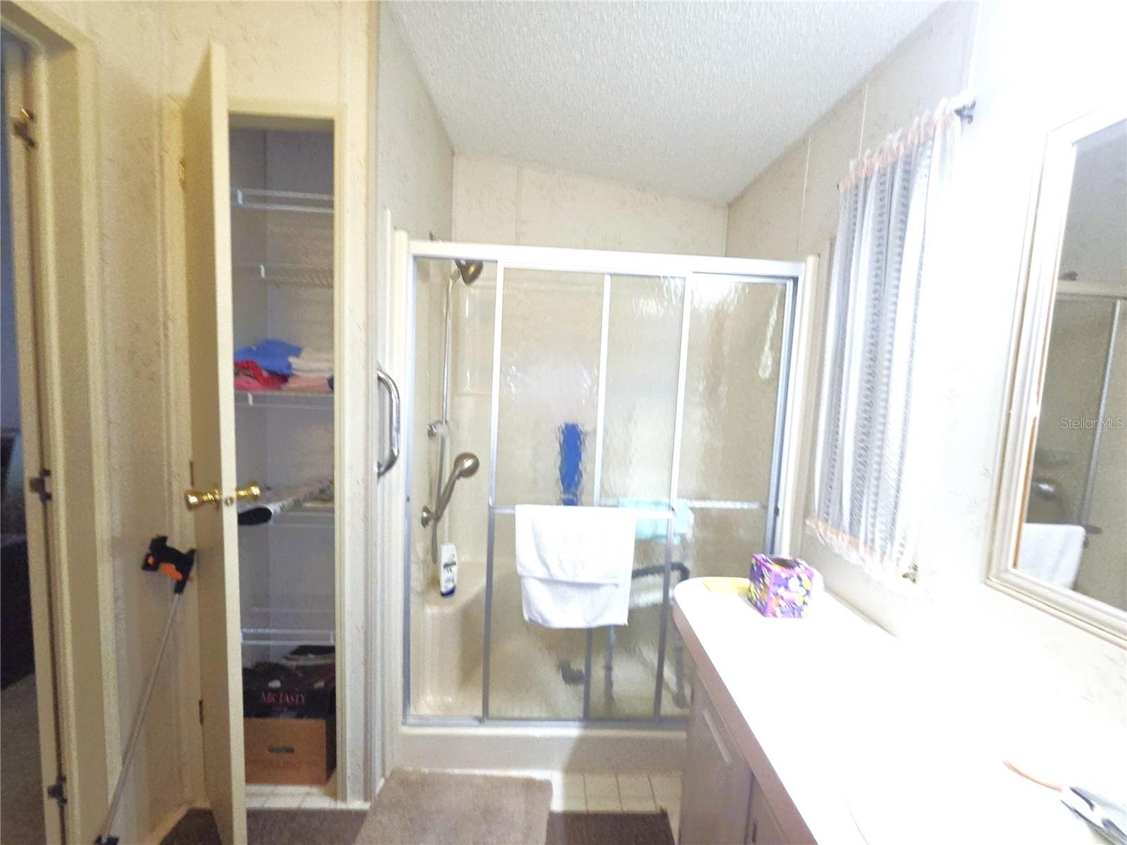 SWEETWATER GOLF & TENNIS CLUB ADD 01 - Residential