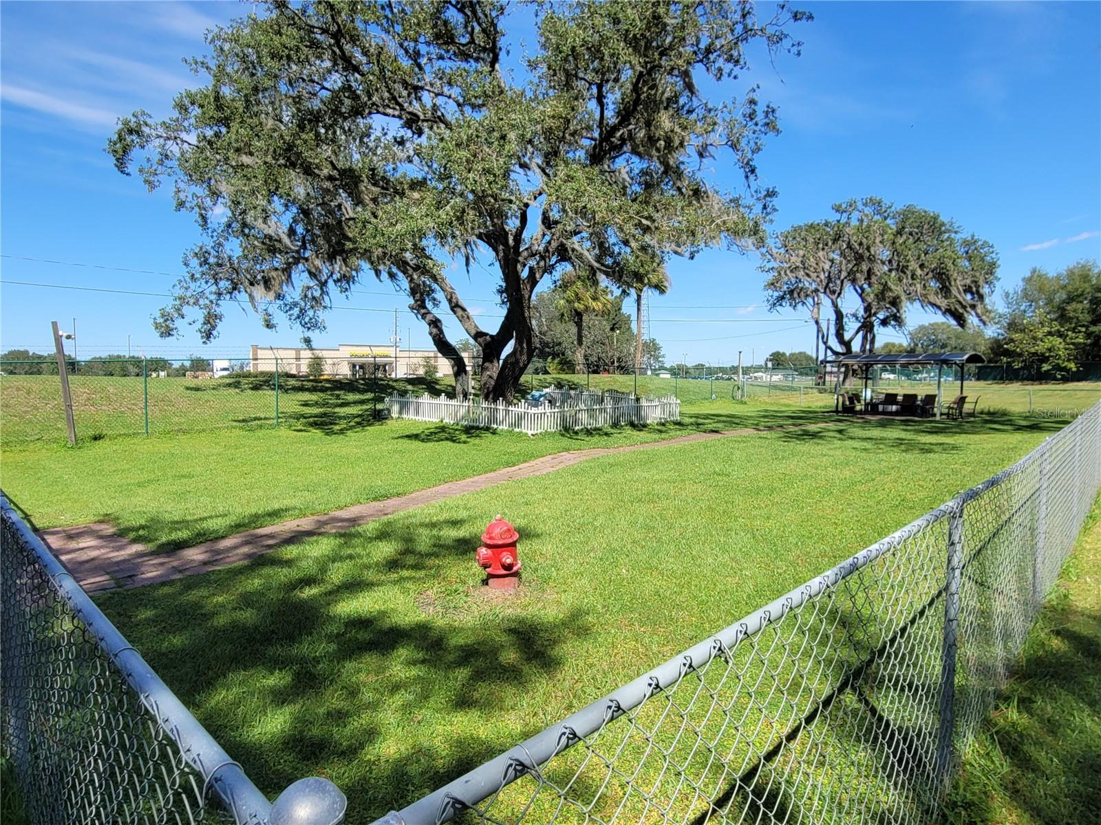 SWEETWATER GOLF & TENNIS CLUB ADD 01 - Residential