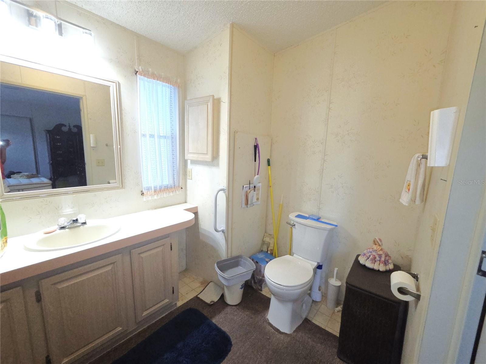 SWEETWATER GOLF & TENNIS CLUB ADD 01 - Residential