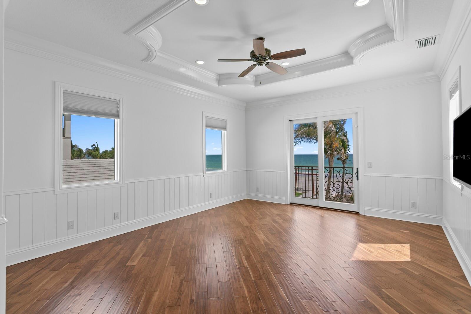 LONE PALM BEACH 2ND ADD - Residential