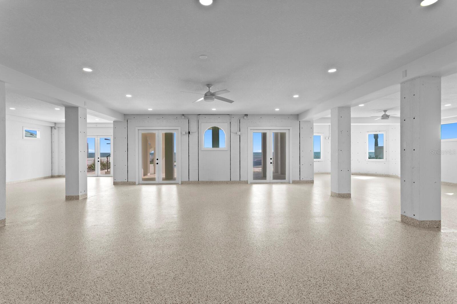 LONE PALM BEACH 2ND ADD - Residential