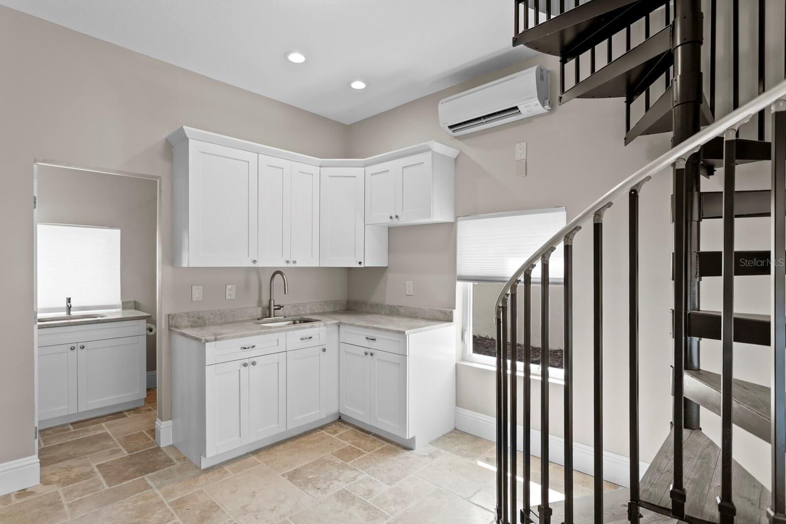 LONE PALM BEACH 2ND ADD - Residential