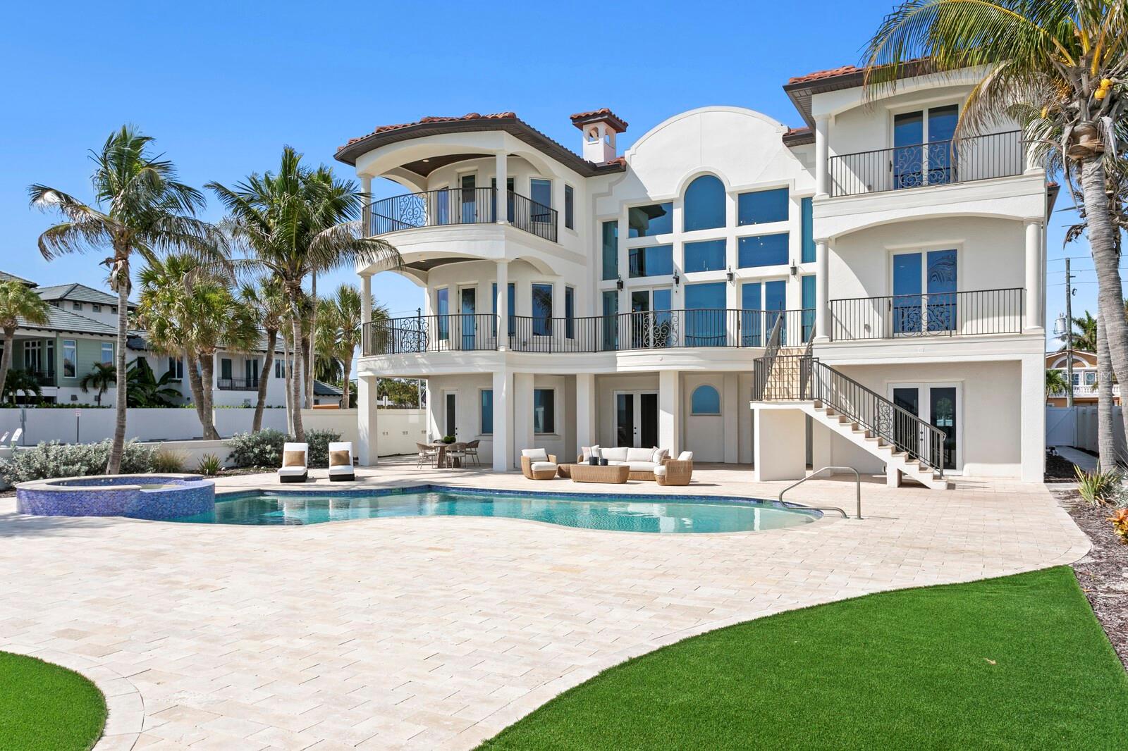 LONE PALM BEACH 2ND ADD - Residential