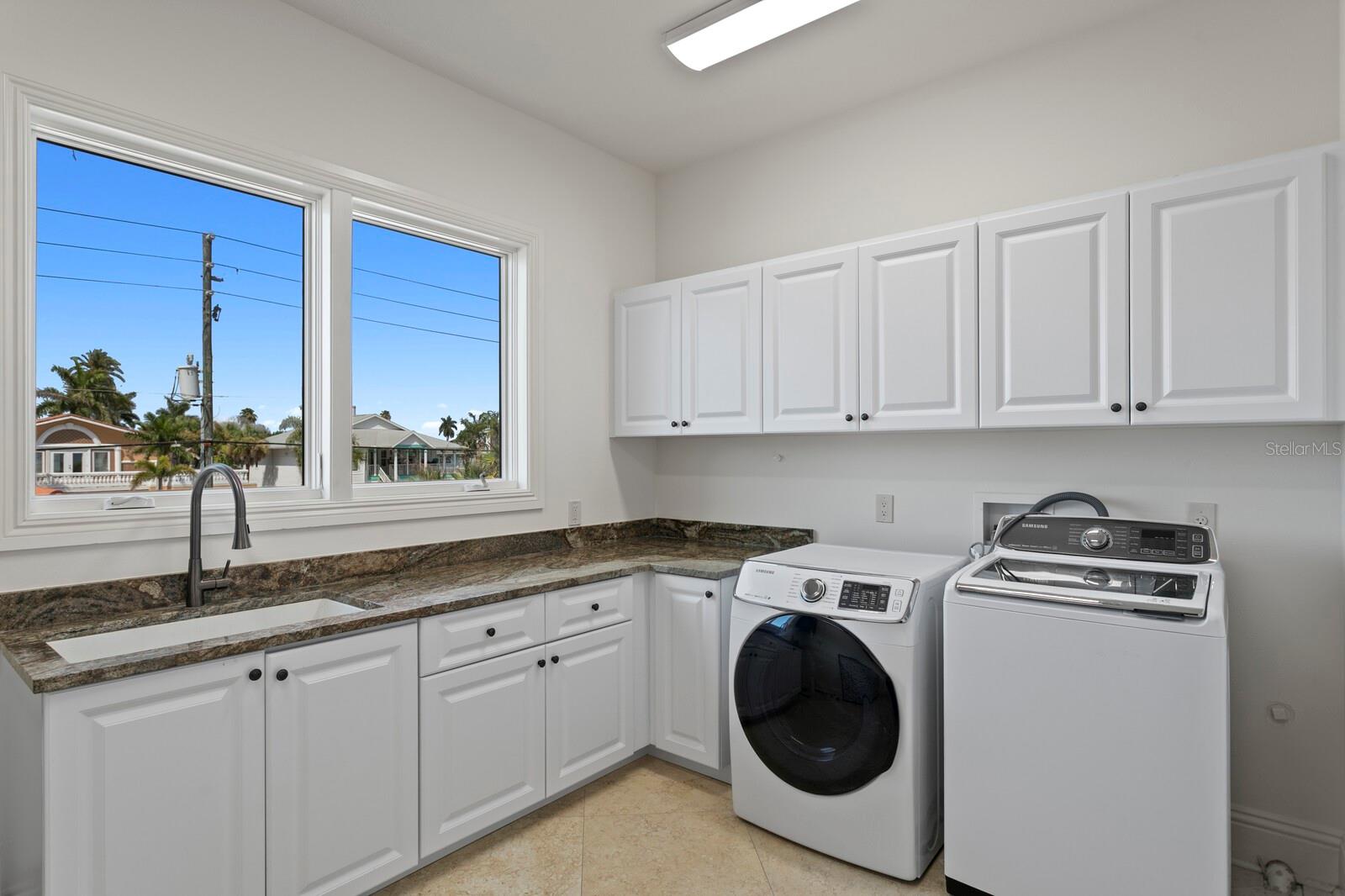 LONE PALM BEACH 2ND ADD - Residential