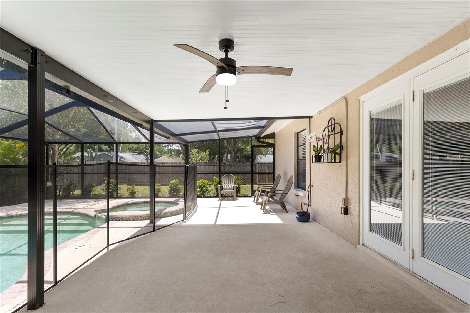 COUNTRY PLACE UNIT 3 B - Residential