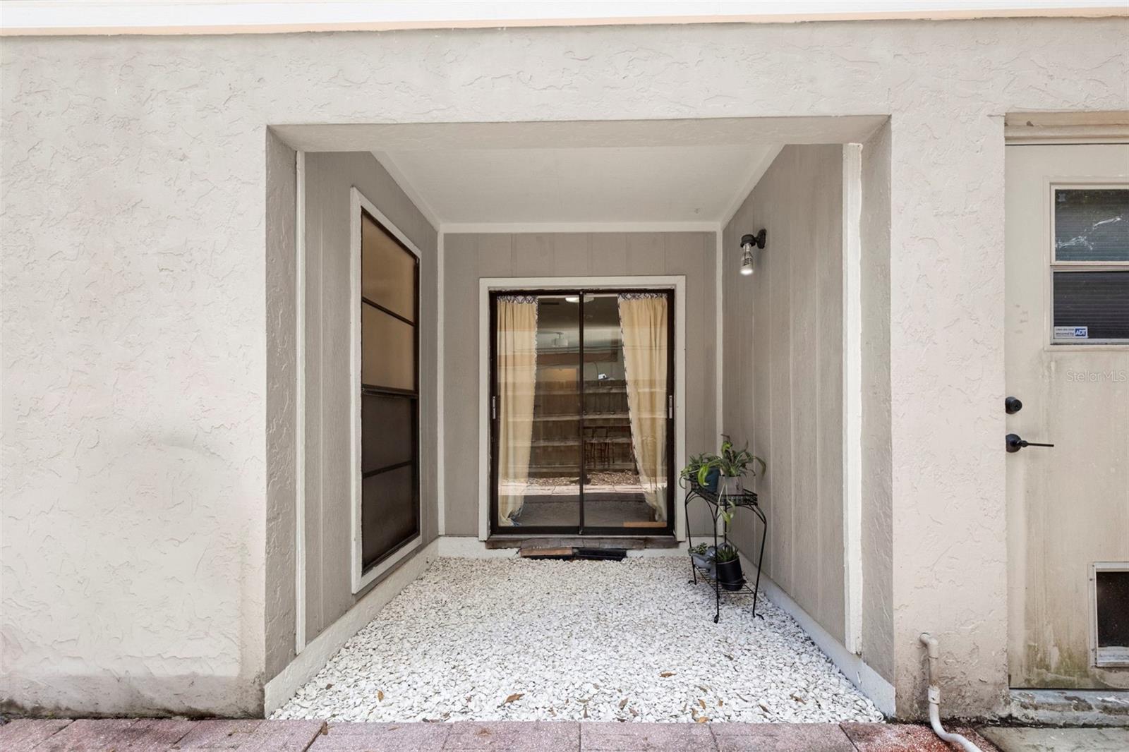 COUNTRY PLACE UNIT 3 B - Residential