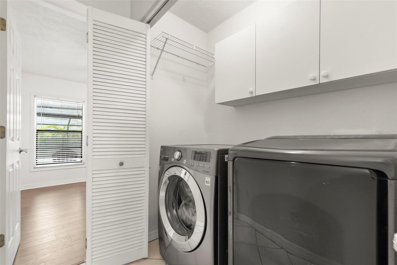 COUNTRY PLACE UNIT 3 B - Residential