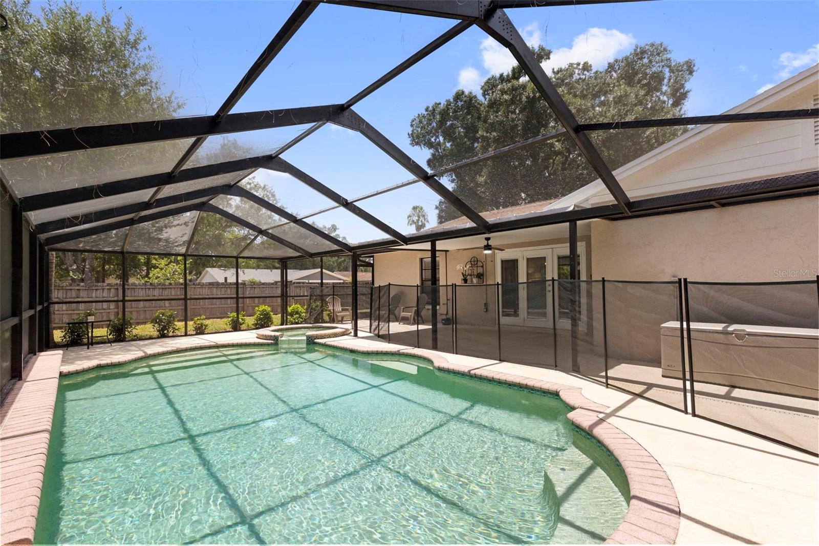 COUNTRY PLACE UNIT 3 B - Residential