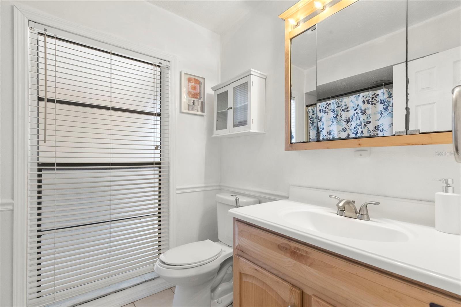 COUNTRY PLACE UNIT 3 B - Residential