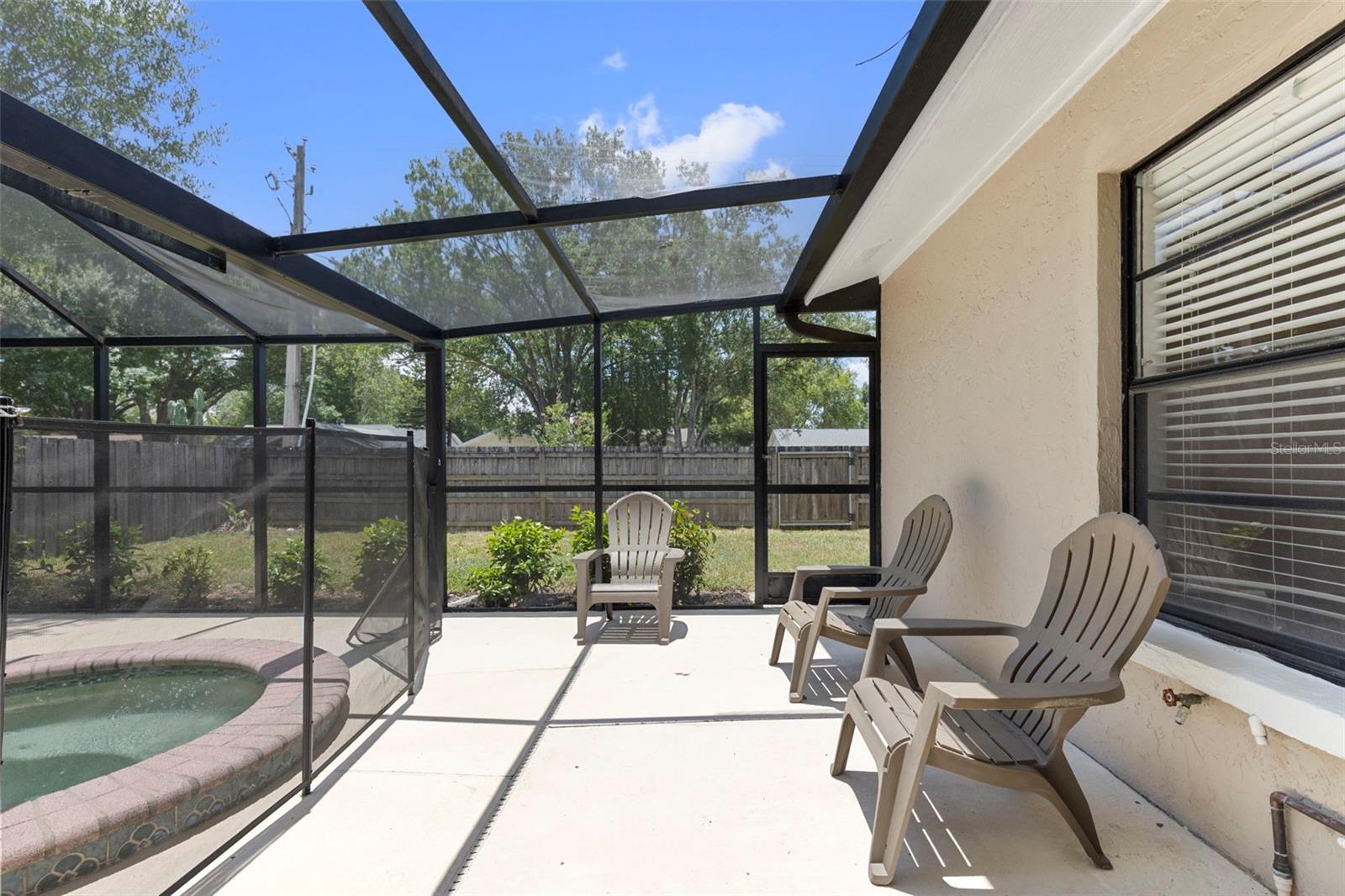 COUNTRY PLACE UNIT 3 B - Residential