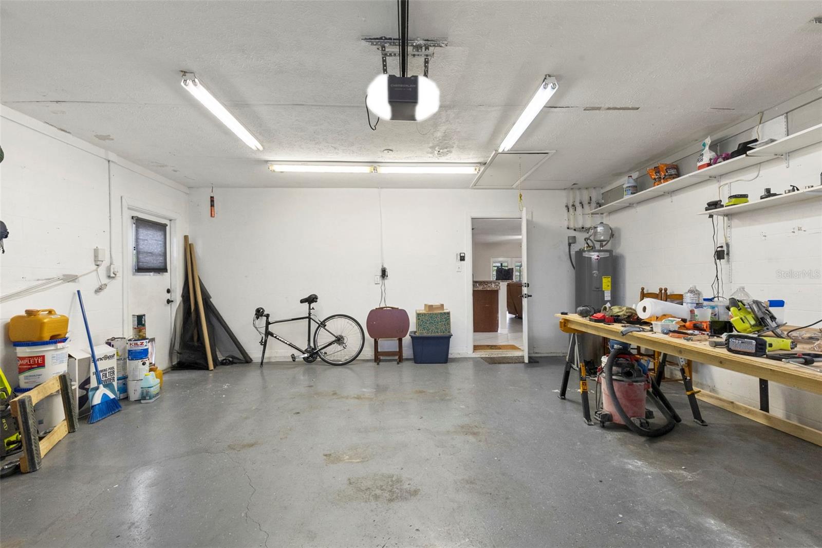 COUNTRY PLACE UNIT 3 B - Residential
