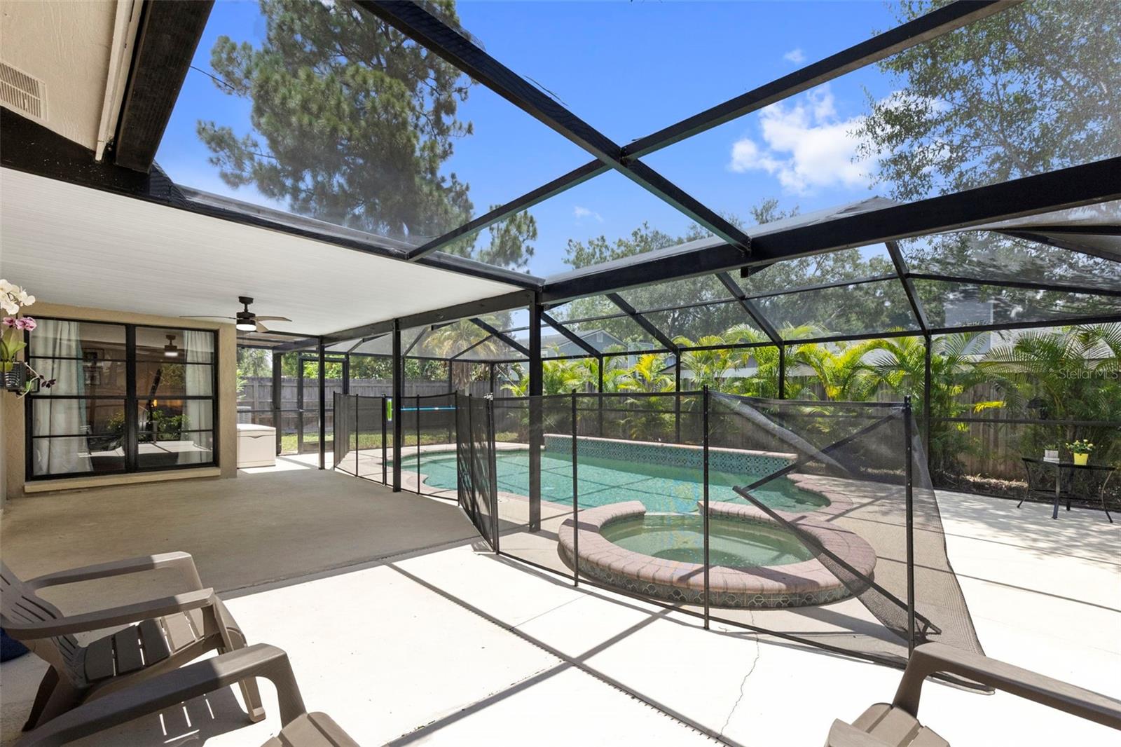 COUNTRY PLACE UNIT 3 B - Residential