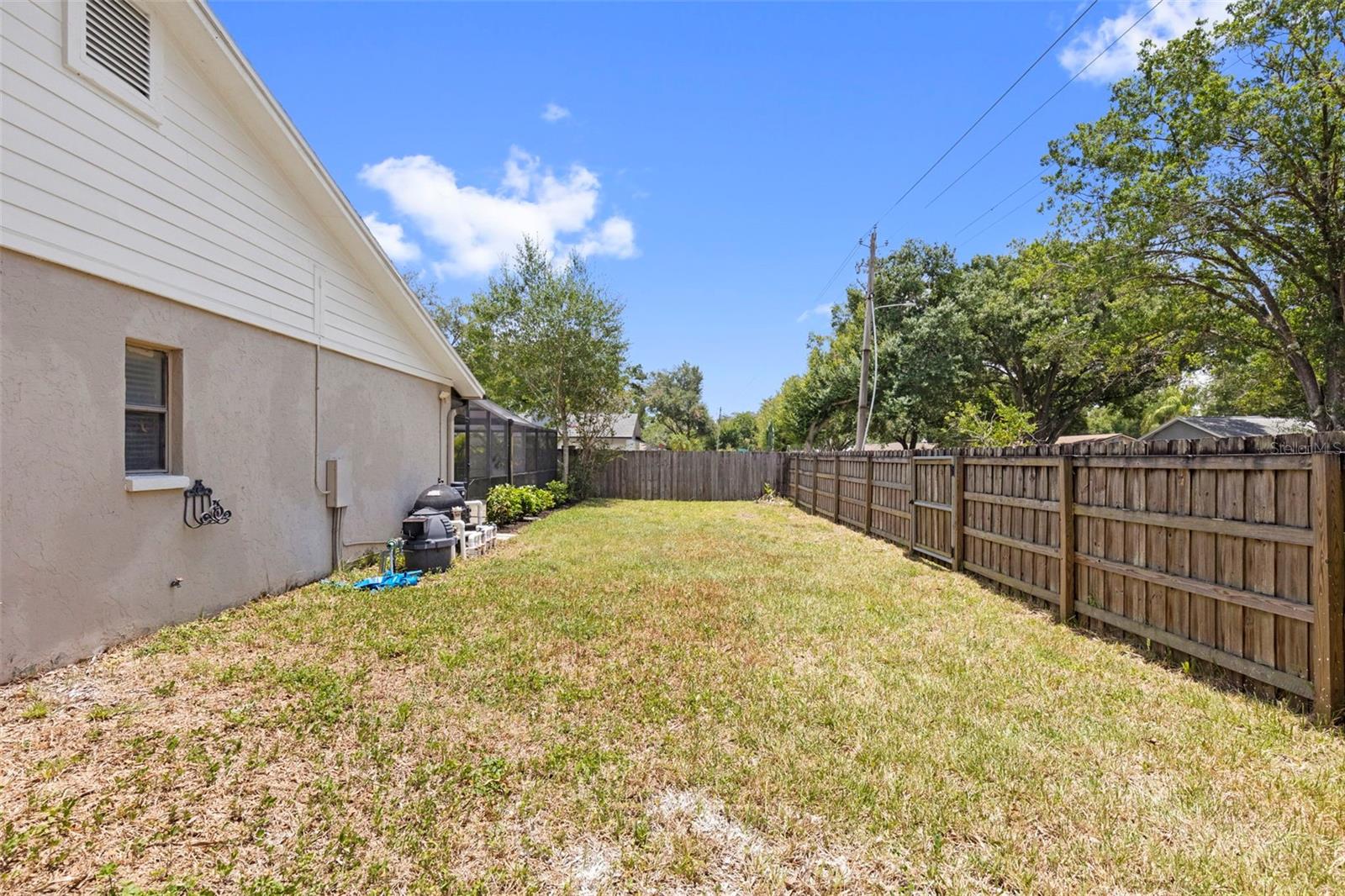 COUNTRY PLACE UNIT 3 B - Residential