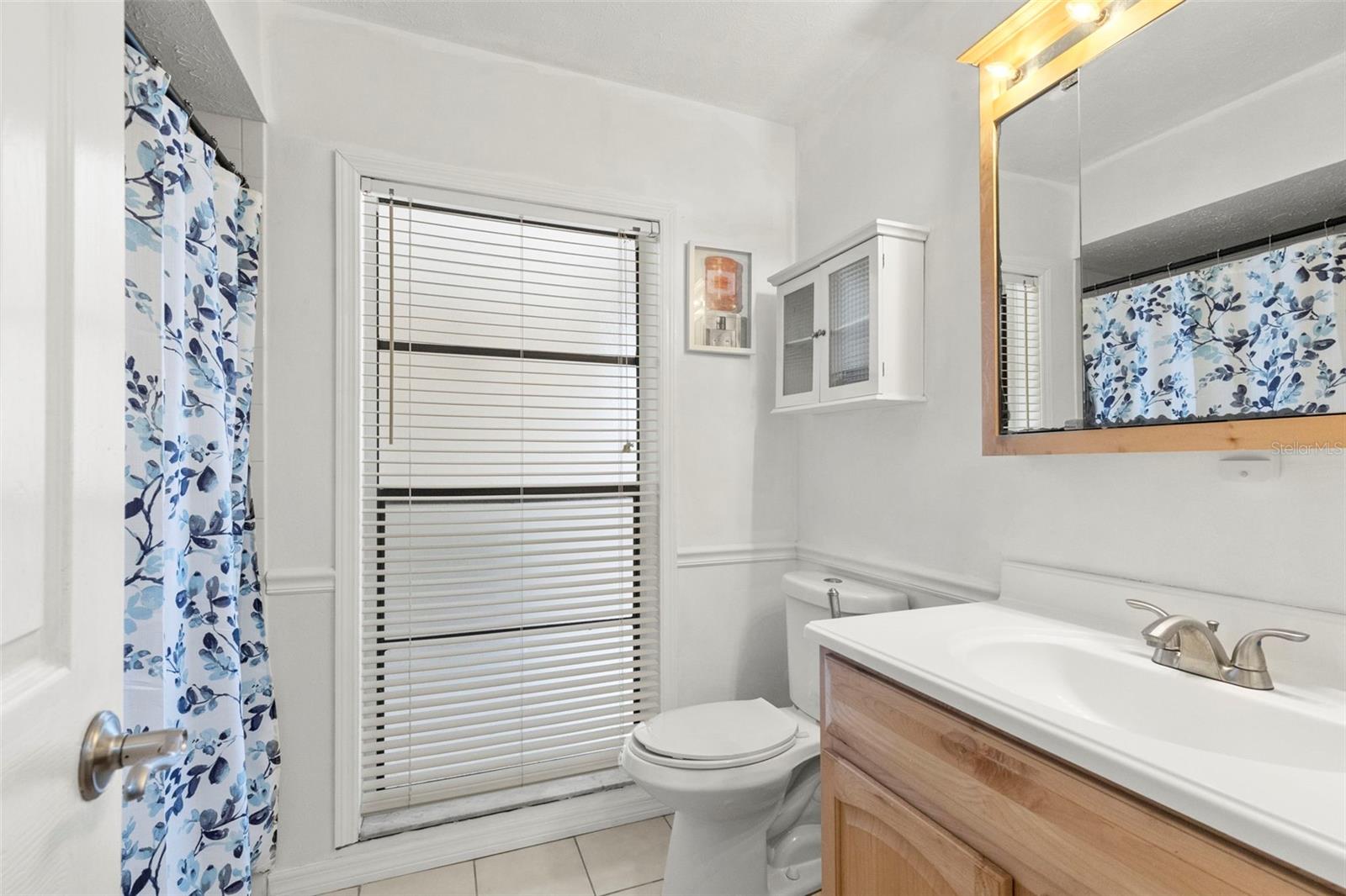 COUNTRY PLACE UNIT 3 B - Residential