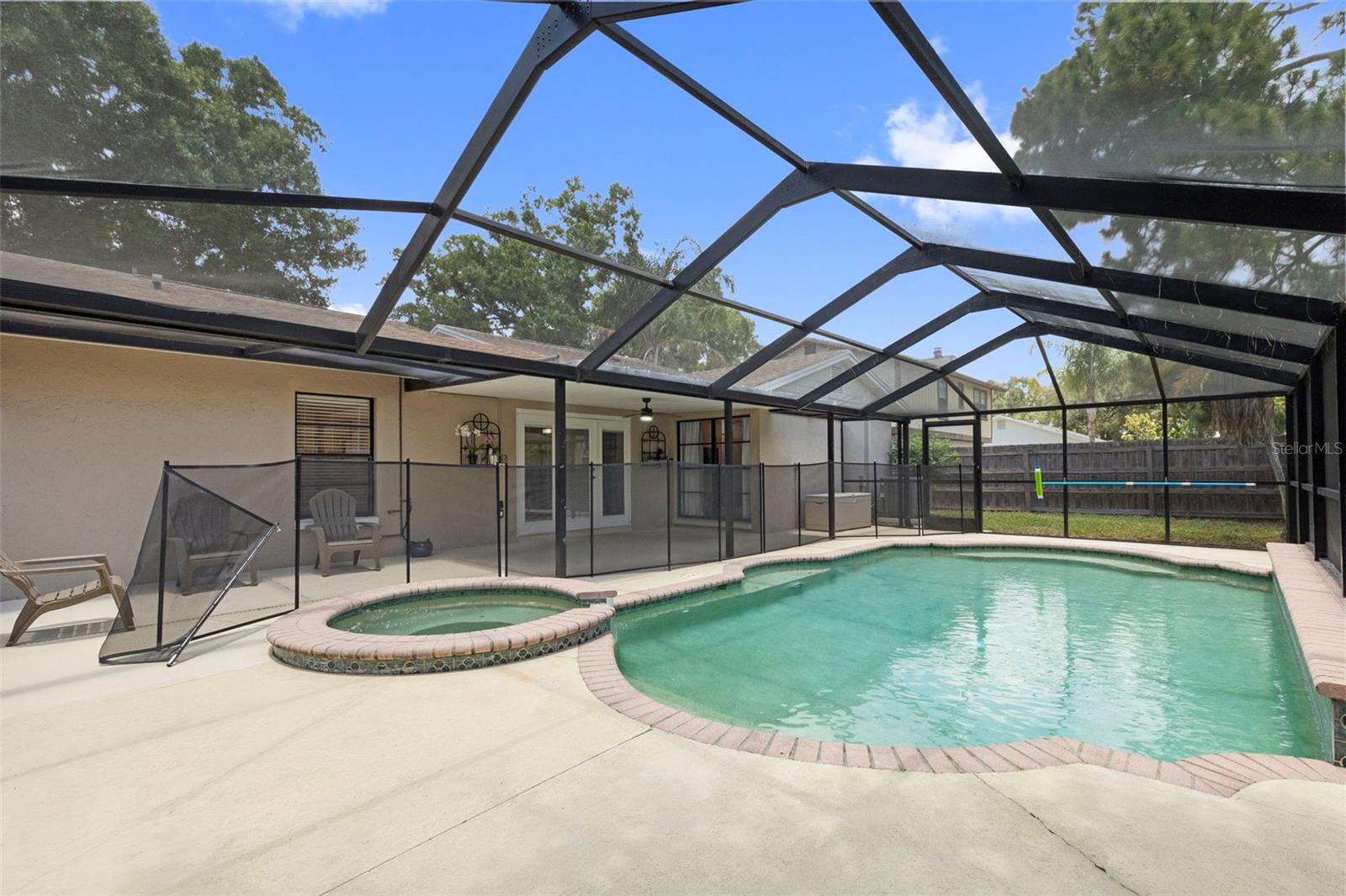 COUNTRY PLACE UNIT 3 B - Residential