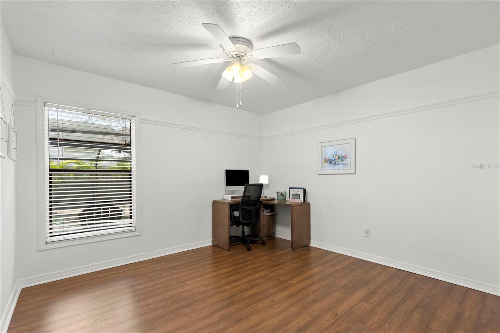 COUNTRY PLACE UNIT 3 B - Residential