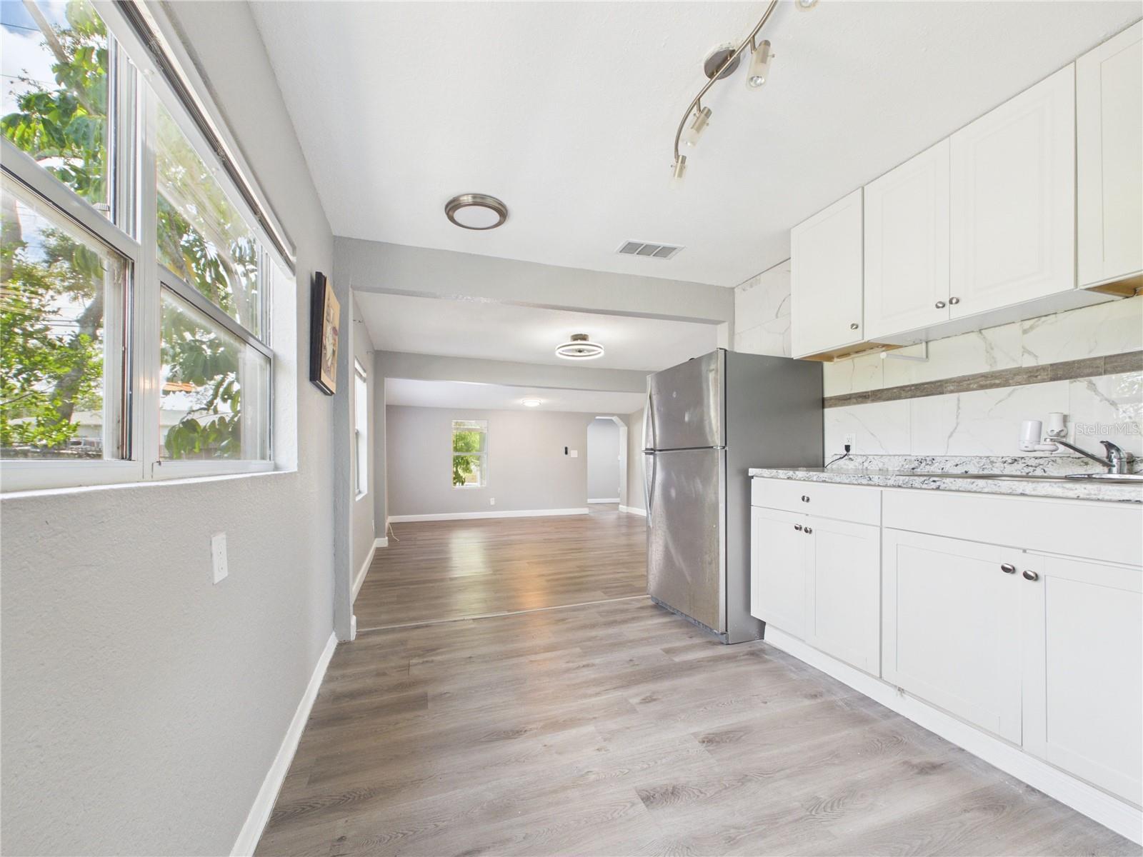 TOBYS ACRES - Residential Lease