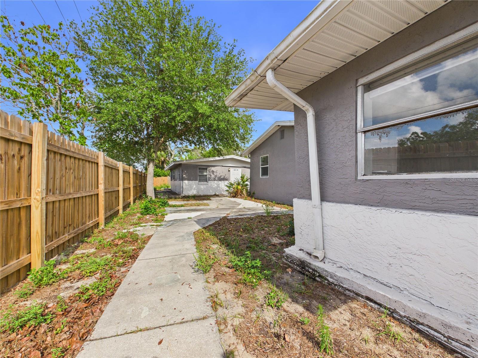 TOBYS ACRES - Residential Lease