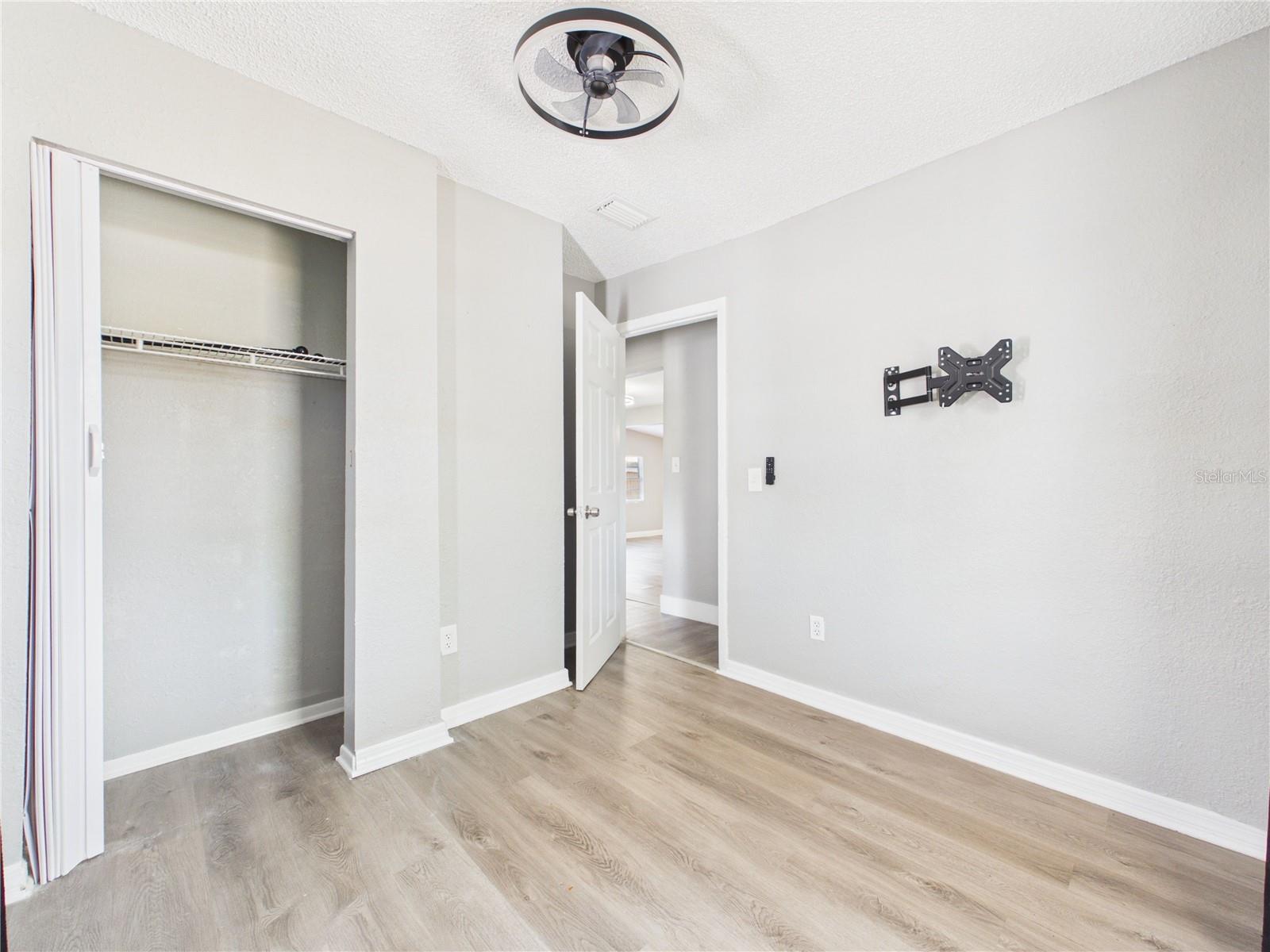 TOBYS ACRES - Residential Lease