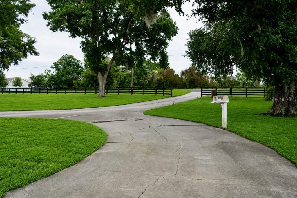 37180 COUNTY ROAD 452 - Residential