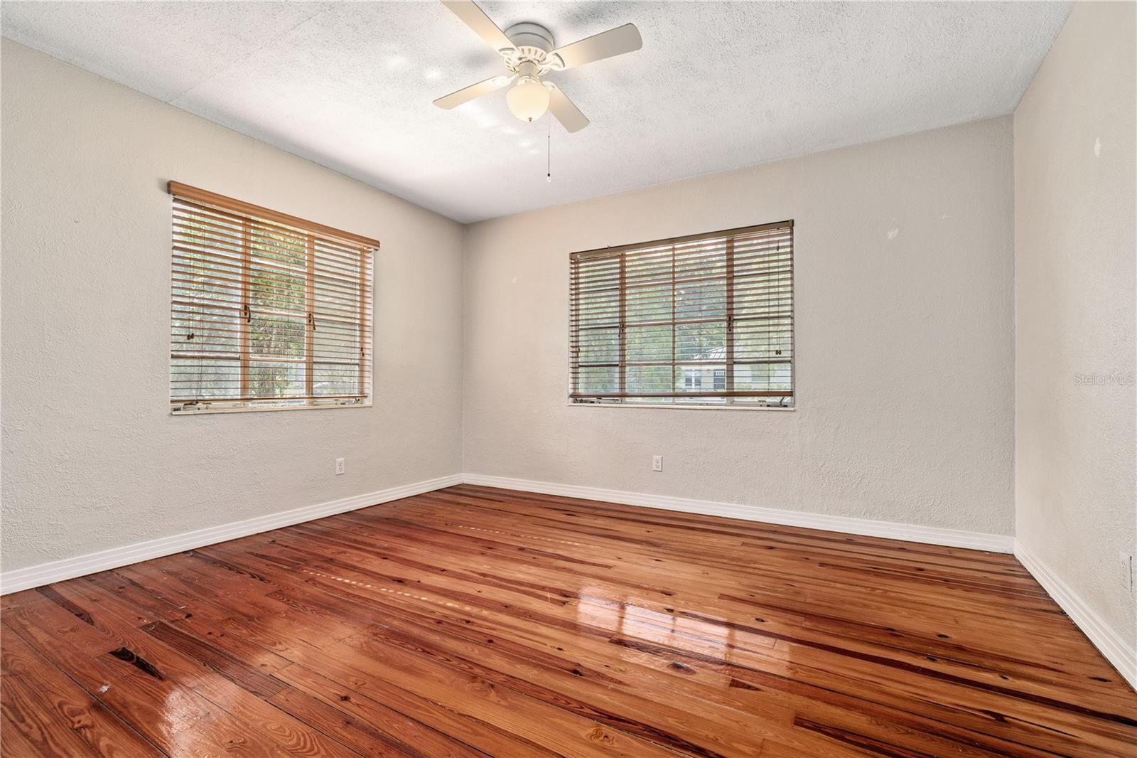 HAMPTON TERRACE - Residential