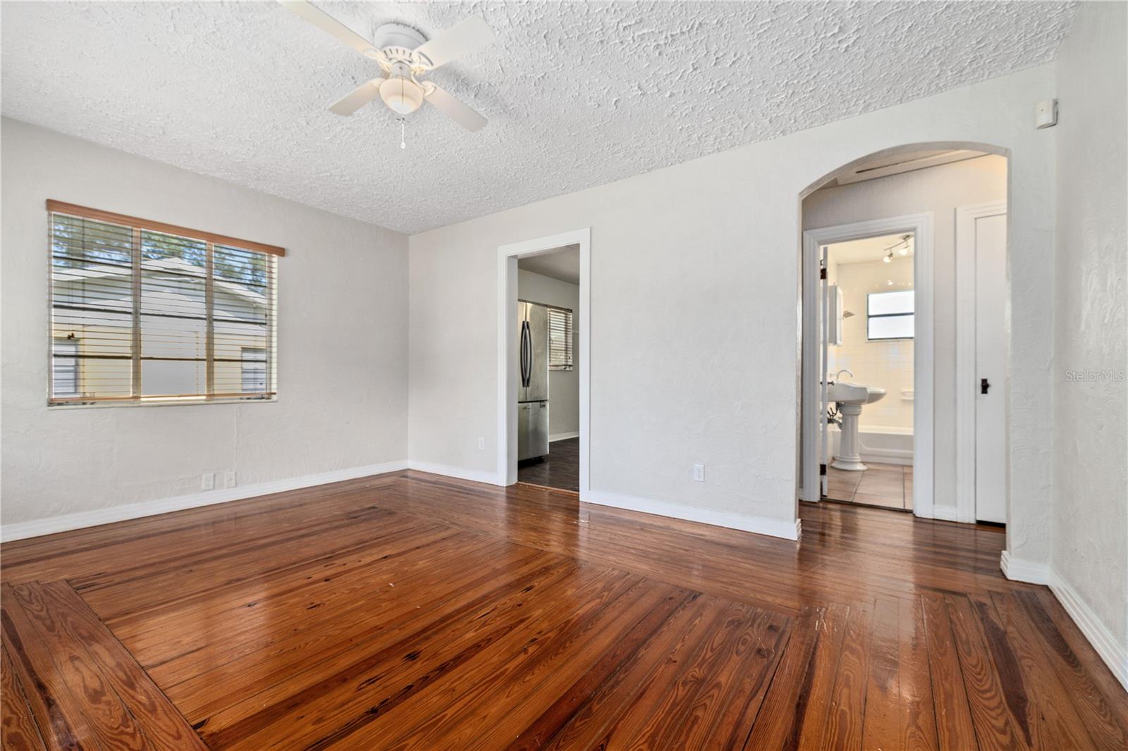 HAMPTON TERRACE - Residential