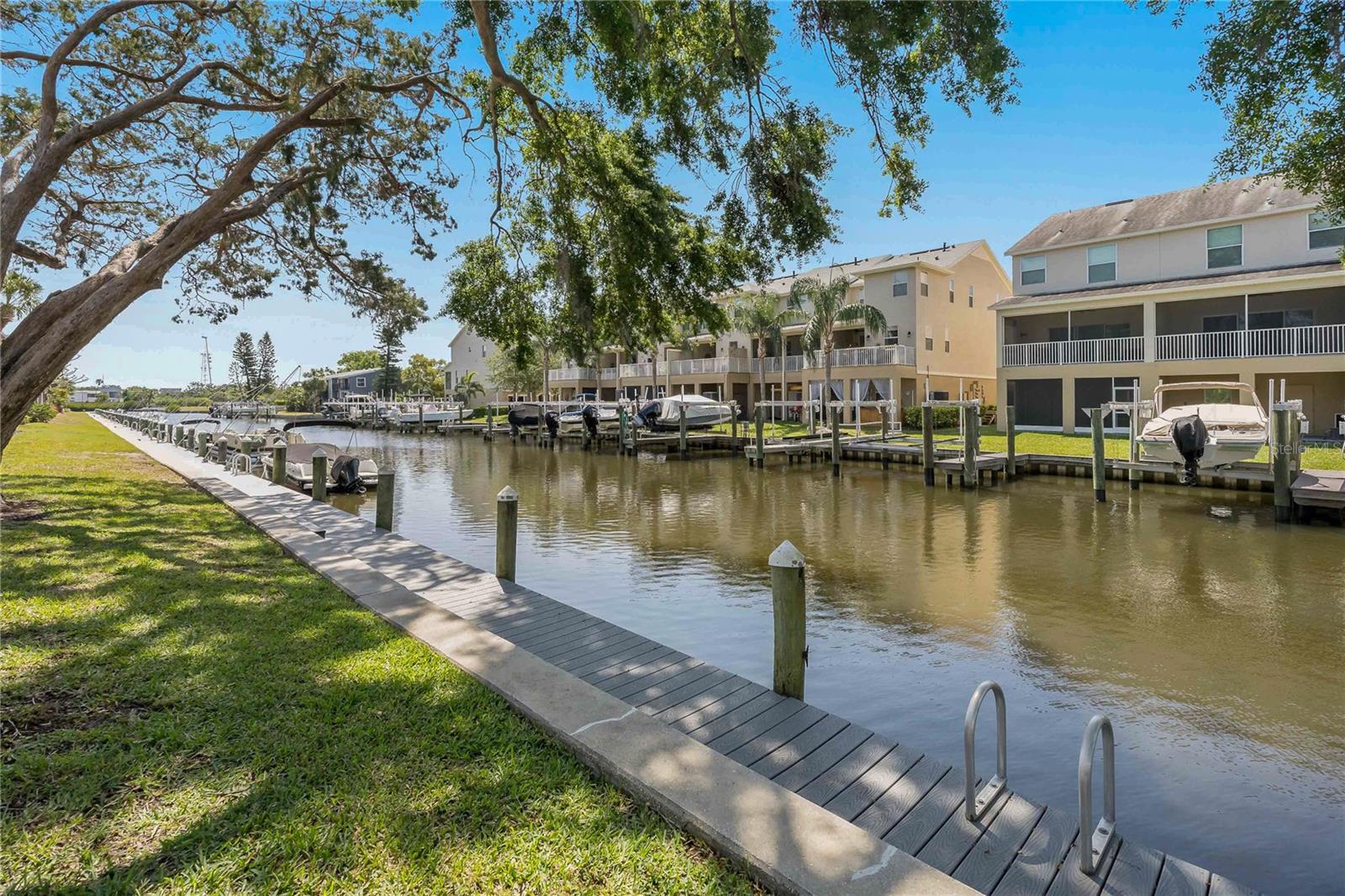 MOORINGS THE CONDO - Residential