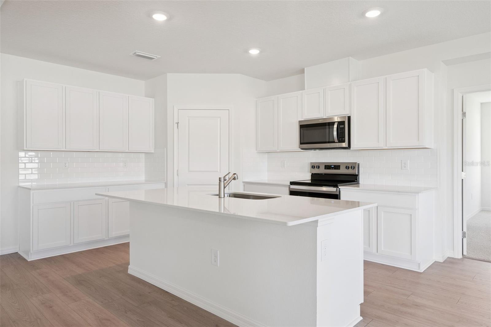 HARMONY WEST - Residential