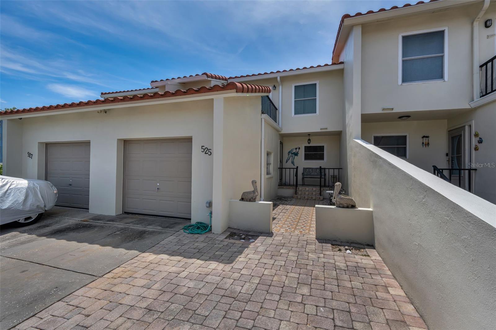 MEDITERRANEAN MANORS - Residential