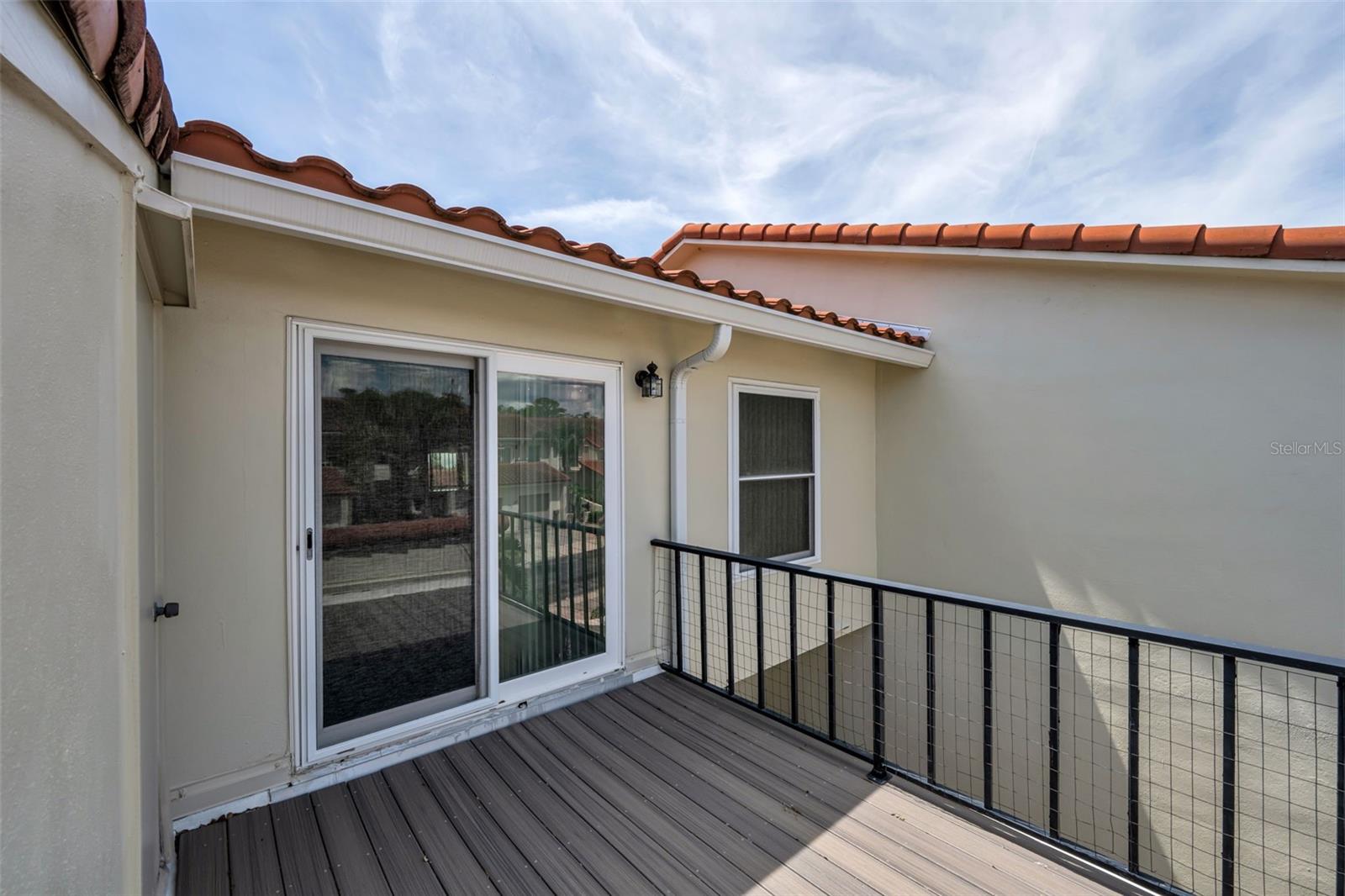 MEDITERRANEAN MANORS - Residential