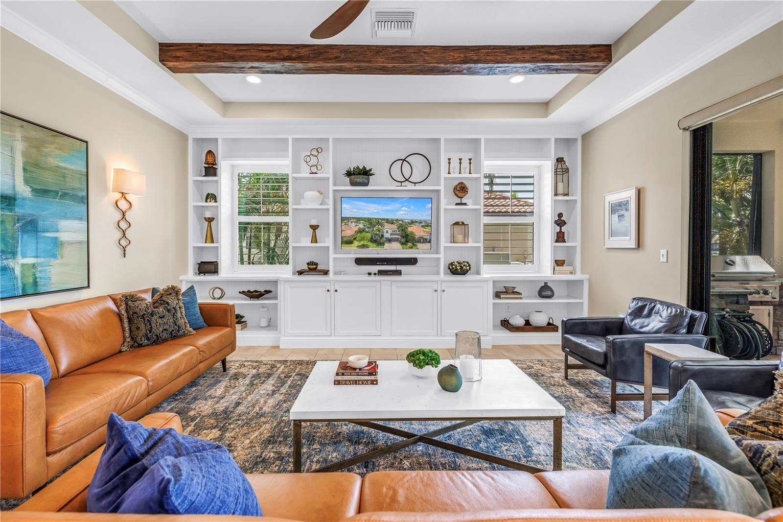 LEGENDS BAY - Residential