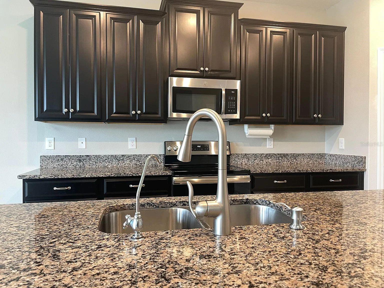 BELMONT NORTH PH 2C - Residential Lease