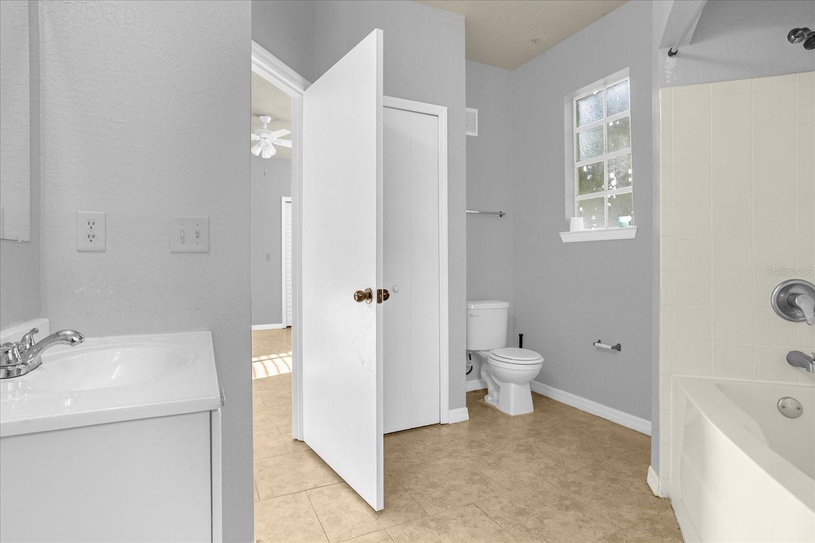 NOTTING HILL A CONDO - Residential