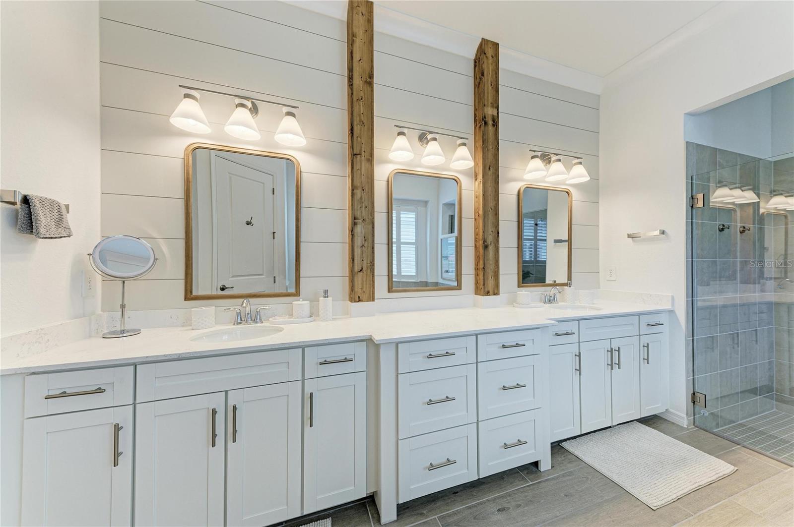 WELLEN PK GOLF & COUNTRY CLUB - Residential