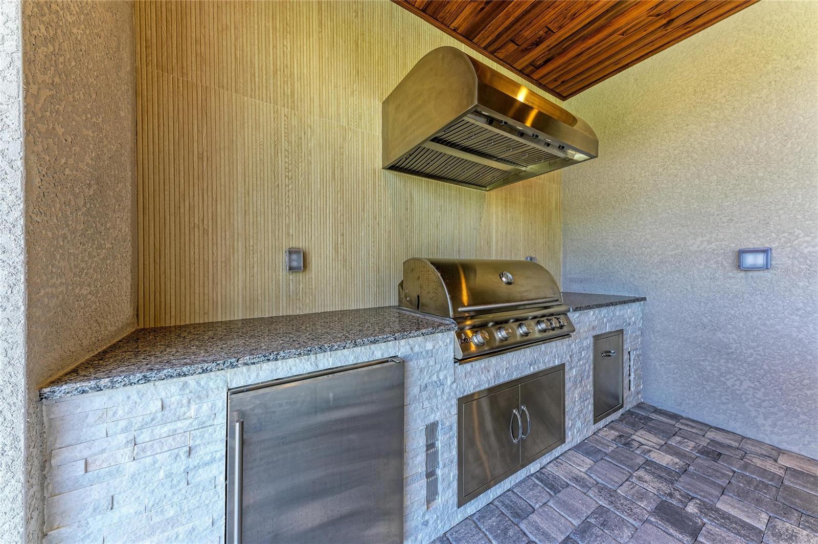 WELLEN PK GOLF & COUNTRY CLUB - Residential