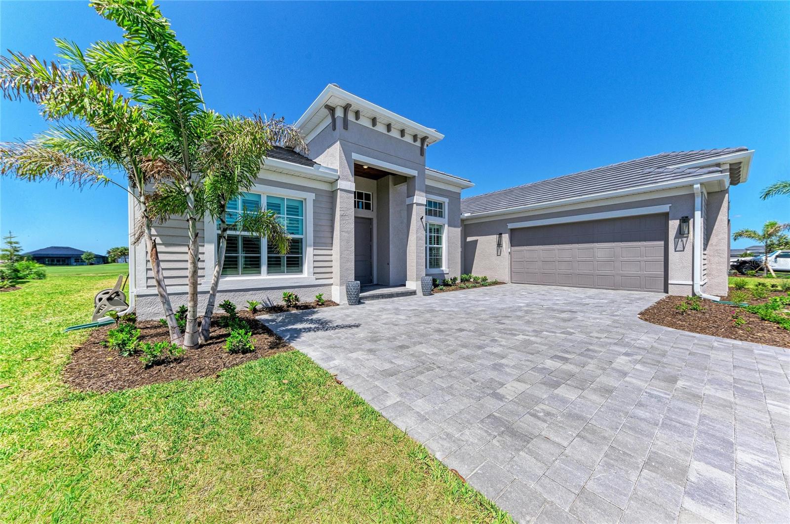 WELLEN PK GOLF & COUNTRY CLUB - Residential