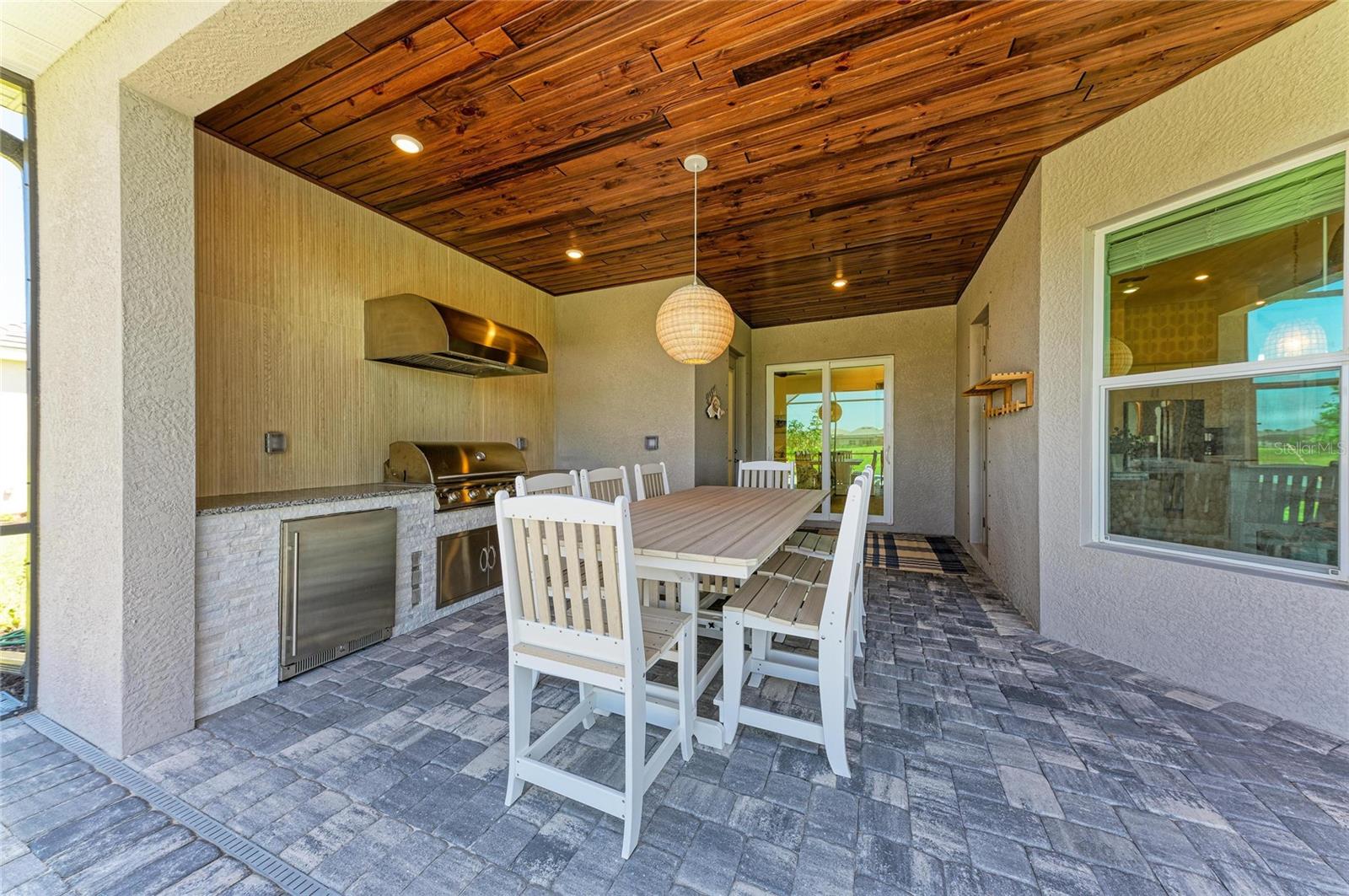 WELLEN PK GOLF & COUNTRY CLUB - Residential