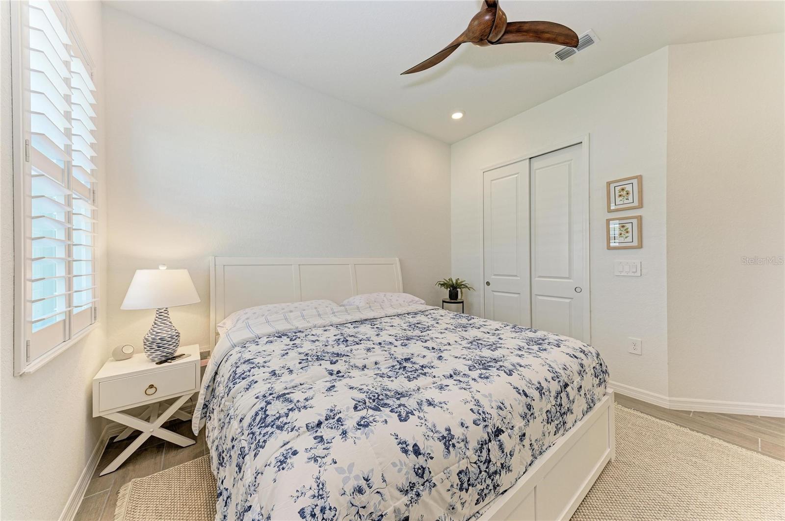 WELLEN PK GOLF & COUNTRY CLUB - Residential