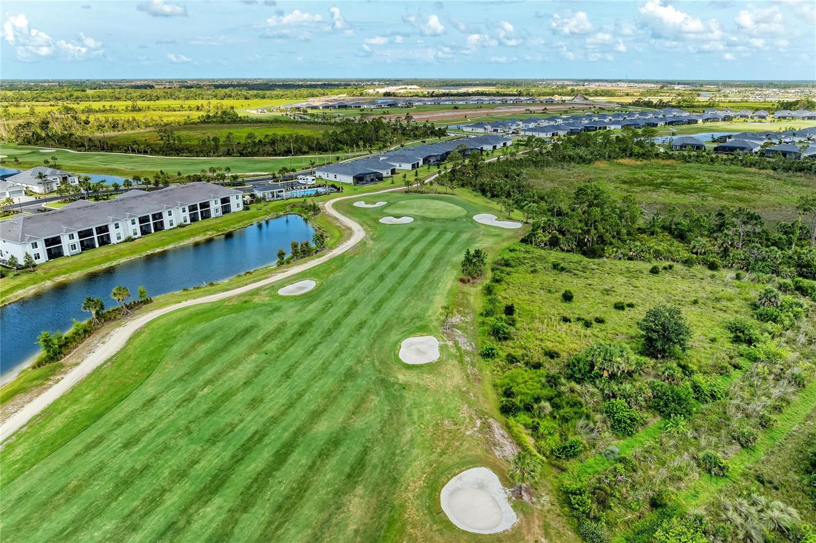 WELLEN PK GOLF & COUNTRY CLUB - Residential